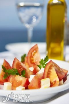 飲食,食品,戶外,奶酪,沙拉_565247229_Tomato Salad_創意圖片_Getty Images China